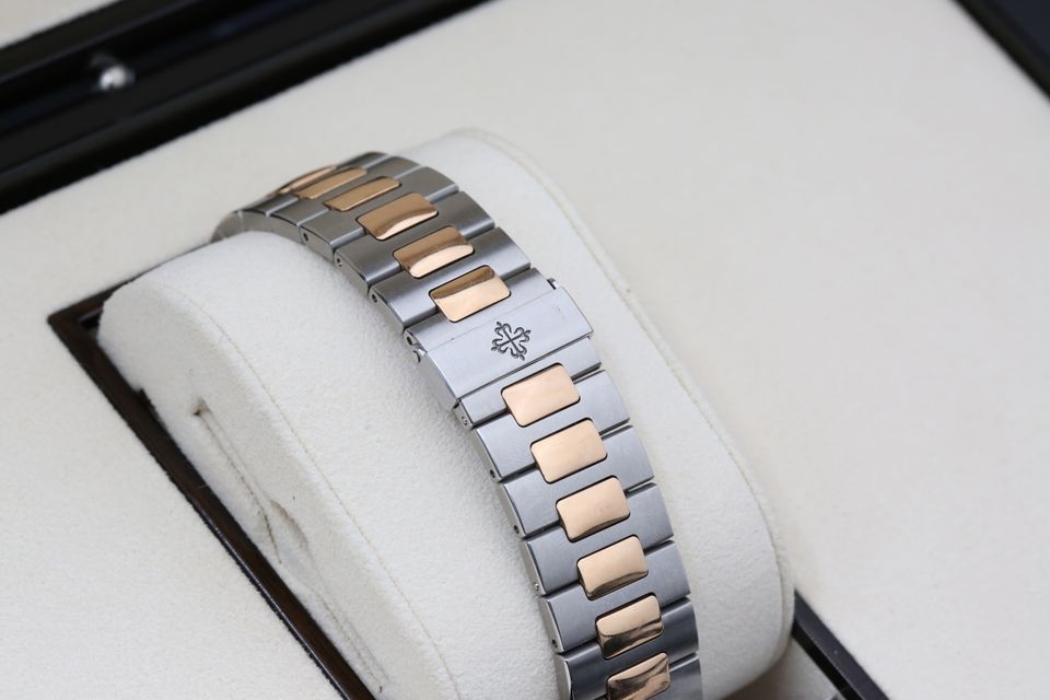 Patek Philippe Nautilus 5980/1AR-001 Image 3